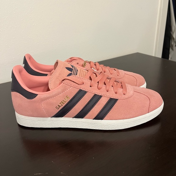 Adidas Gazelle - Size 9M/10W - Glow Pink/Aurora Black - Picture 4 of 10
